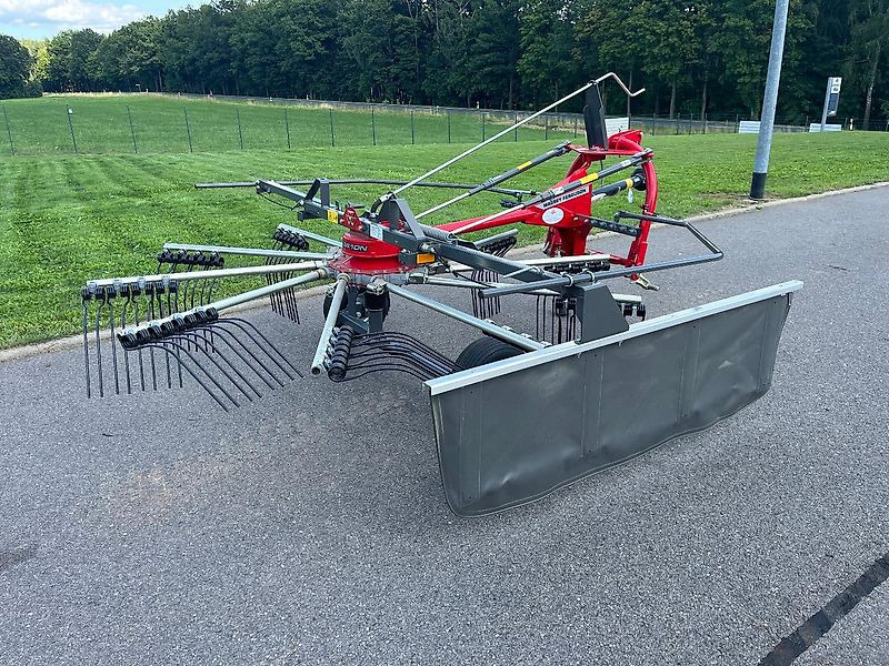 Massey Ferguson MF RK 361 DN / Fella JURAS 351 DN - Tedder/ Rake: picture 1 Massey Ferguson MF RK 361 DN / Fella JURAS 351 DN - Tedder/ Rake: picture 1