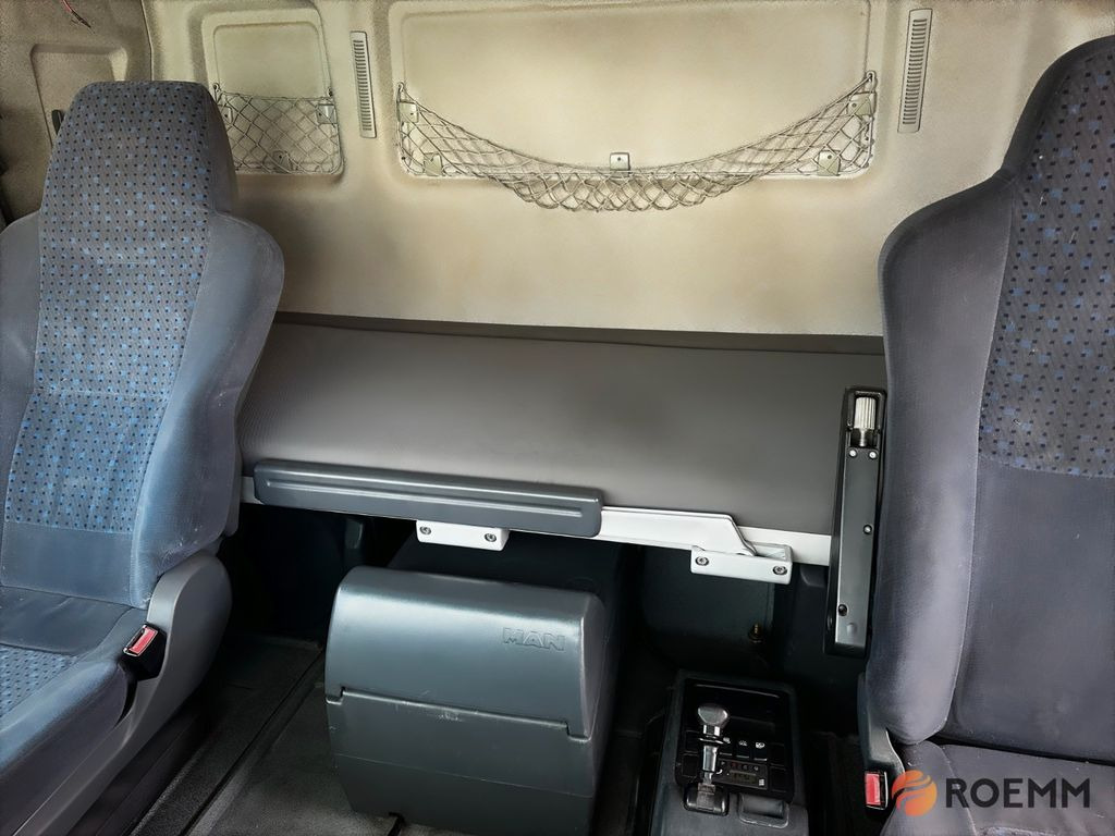 Tractor unit MAN TGA 18.400 BLS * TOP Zustand * MAN TGA 18.400 BLS * TOP Zustand *: picture 17 Tractor unit MAN TGA 18.400 BLS * TOP Zustand * MAN TGA 18.400 BLS * TOP Zustand *: picture 17