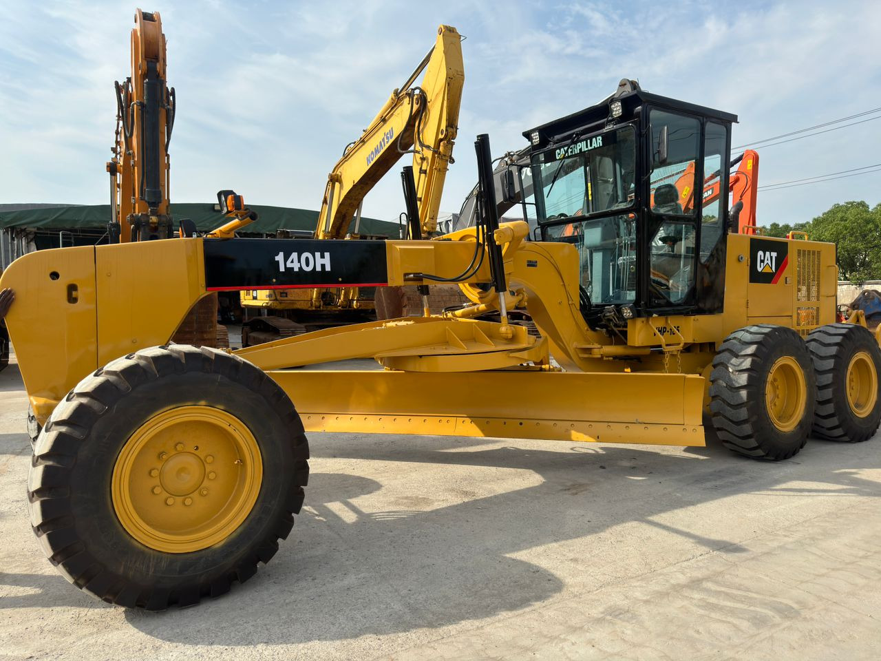 Caterpillar CAT 140 140H 140K Used Grader Secondhand Motor Grader in High Quality - Grader: picture 2 Caterpillar CAT 140 140H 140K Used Grader Secondhand Motor Grader in High Quality - Grader: picture 2