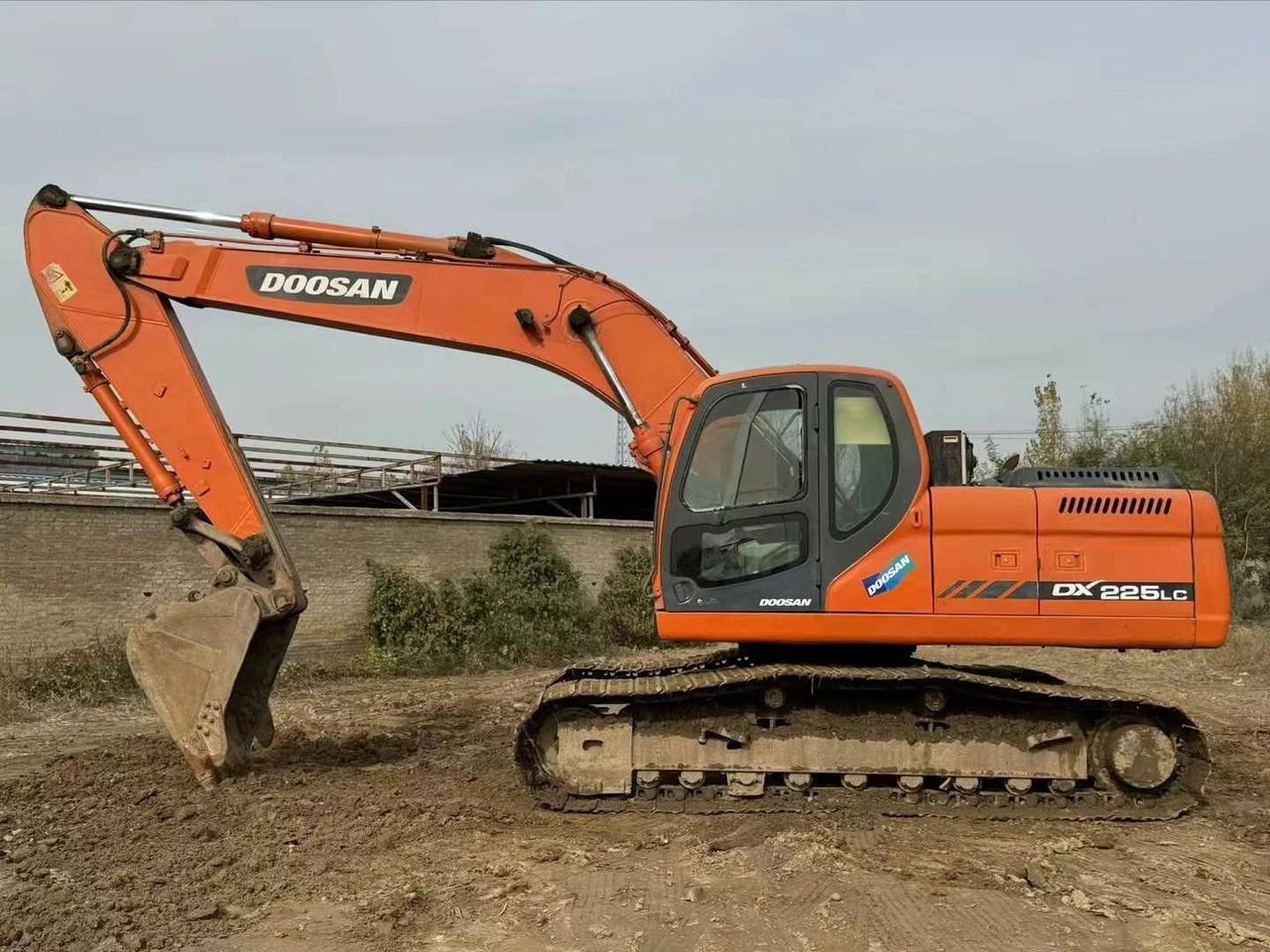Doosan Used Excavator 225 DX225 DX300 DH150 DX300 DX420 DX520 for Sale - Crawler excavator: picture 5 Doosan Used Excavator 225 DX225 DX300 DH150 DX300 DX420 DX520 for Sale - Crawler excavator: picture 5