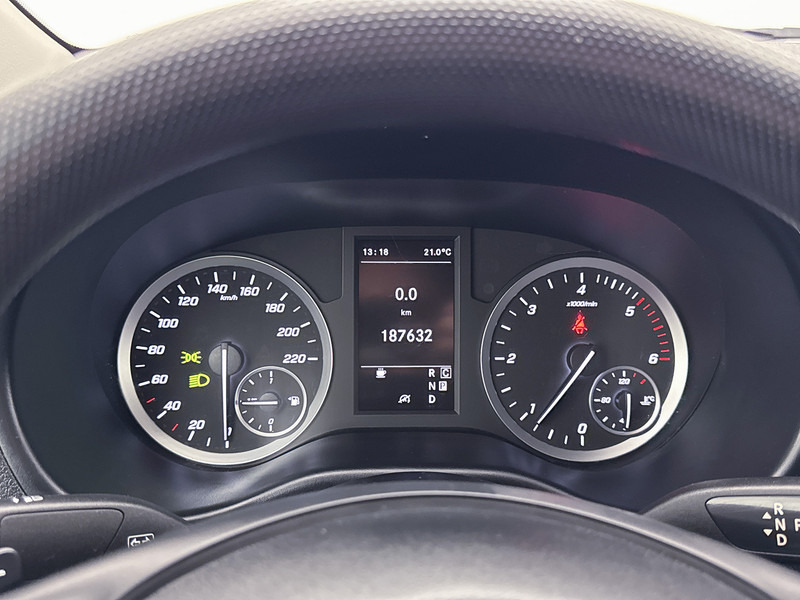 Mercedes-Benz Vito 114 CDI Lang Automaat Betimmering Cruise control Carplay/Androidauto - Small van: picture 5 Mercedes-Benz Vito 114 CDI Lang Automaat Betimmering Cruise control Carplay/Androidauto - Small van: picture 5