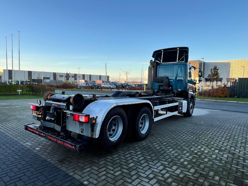 DAF CF85 6x2 containersysteem Only 350.000km / HIAB XR 26S Haakarmsyteem - Hook lift truck: picture 5 DAF CF85 6x2 containersysteem Only 350.000km / HIAB XR 26S Haakarmsyteem - Hook lift truck: picture 5