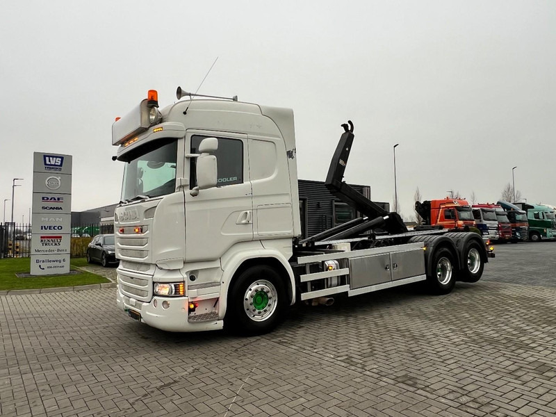 Scania R450 6x2 Containersysteem VDL 21.000kg / Haakarmsysteem - Hook lift truck: picture 1 Scania R450 6x2 Containersysteem VDL 21.000kg / Haakarmsysteem - Hook lift truck: picture 1