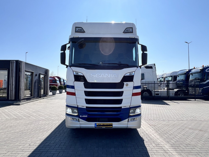 Scania S450 6x2 koelwagen Retarder / Dhollandia / Bloenenmaat - Refrigerator truck: picture 2 Scania S450 6x2 koelwagen Retarder / Dhollandia / Bloenenmaat - Refrigerator truck: picture 2