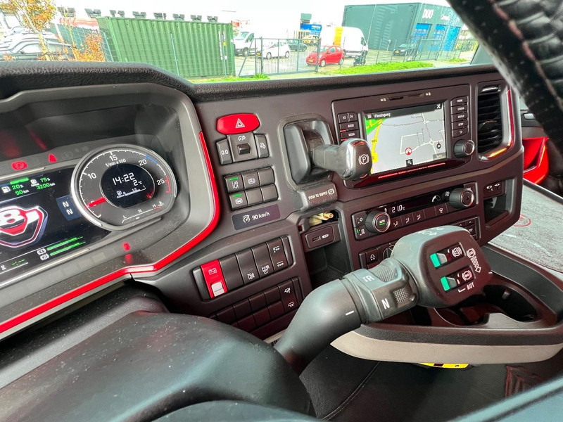 Tractor unit Scania S730 6x4 Trekker Retarder / Special Interior: picture 18 Tractor unit Scania S730 6x4 Trekker Retarder / Special Interior: picture 18