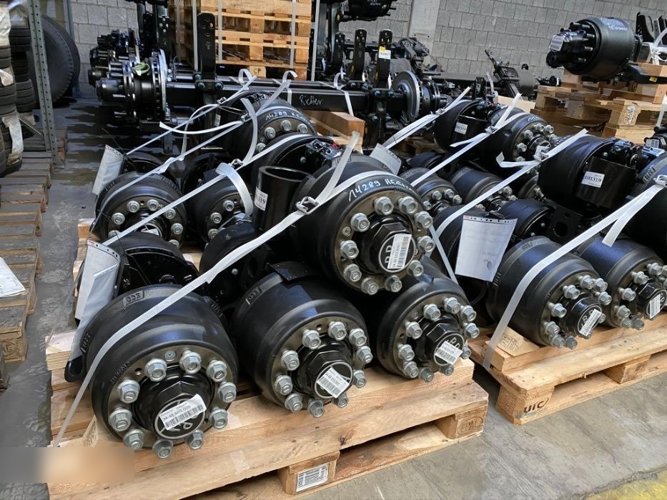 Kargomil Kempf Langendorf Marrel Meiller Schmitz Schwarzmuller Schmitz Cargobull - Axle and parts for Trailer: picture 1 Kargomil Kempf Langendorf Marrel Meiller Schmitz Schwarzmuller Schmitz Cargobull - Axle and parts for Trailer: picture 1