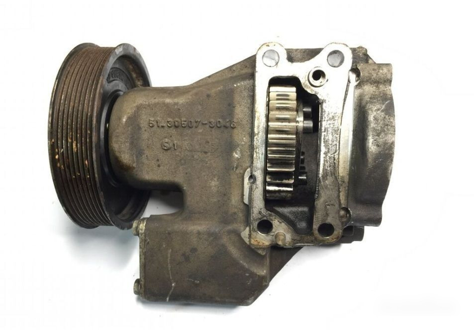MAN - Hydraulic pump for Truck: picture 1 MAN - Hydraulic pump for Truck: picture 1