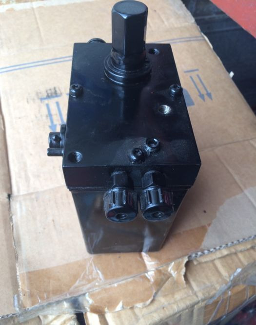 Scania F12 FH12 FH16 FM FL truck - Cab and interior for Truck: picture 1 Scania F12 FH12 FH16 FM FL truck - Cab and interior for Truck: picture 1