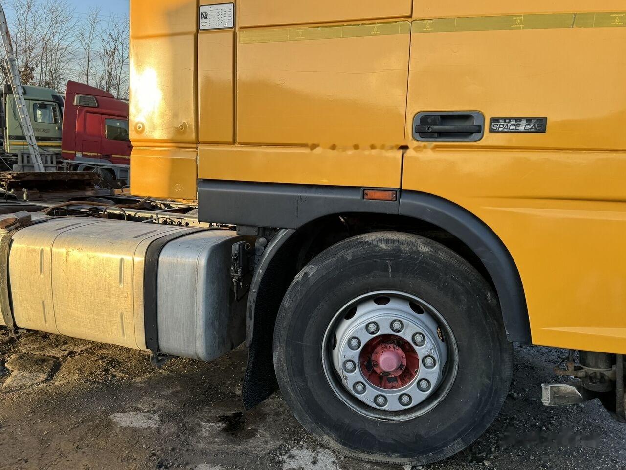 DAF XF95 430 ATI RETARDER EXPORT - Tractor unit: picture 3 DAF XF95 430 ATI RETARDER EXPORT - Tractor unit: picture 3