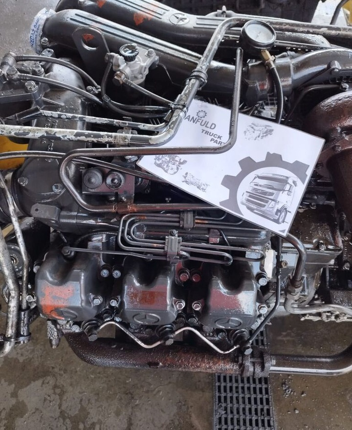 Mercedes-Benz OM 441 LA.V/1 Mercedes-Benz Neoplan Transliner - Engine for Truck: picture 3 Mercedes-Benz OM 441 LA.V/1 Mercedes-Benz Neoplan Transliner - Engine for Truck: picture 3