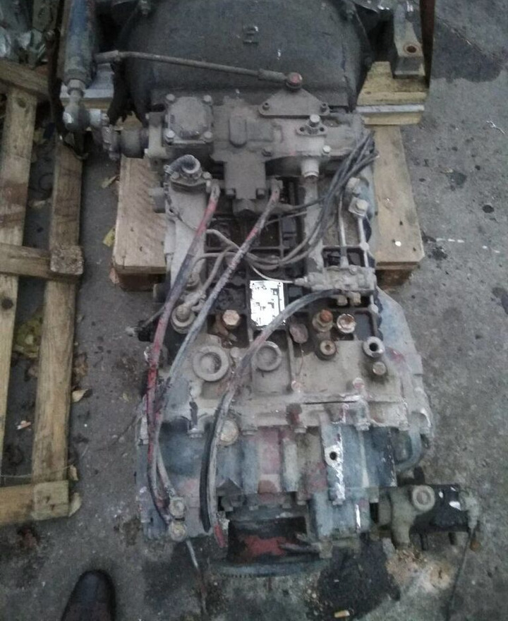 ZF 16S109   Renault - Gearbox for Truck: picture 1 ZF 16S109   Renault - Gearbox for Truck: picture 1