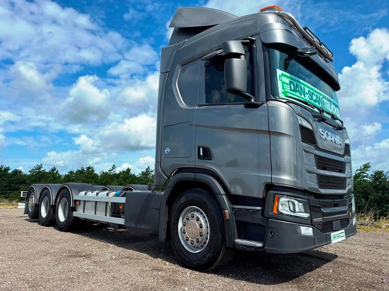 Scania R650 V8 NGS Steel / Air suspension. 4550mm weelbase. - Cab chassis truck: picture 3 Scania R650 V8 NGS Steel / Air suspension. 4550mm weelbase. - Cab chassis truck: picture 3