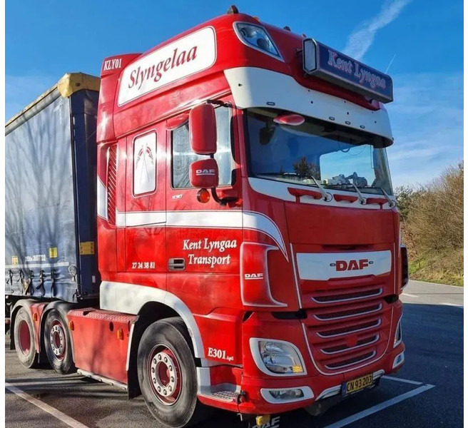 DAF XF 530 Twensteer Special interior. Full Air suspension Hydr. system - Tractor unit: picture 3 DAF XF 530 Twensteer Special interior. Full Air suspension Hydr. system - Tractor unit: picture 3