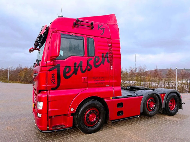 MAN TGX 26.510 Special interior. pusher 6x2/2. - Tractor unit: picture 4 MAN TGX 26.510 Special interior. pusher 6x2/2. - Tractor unit: picture 4