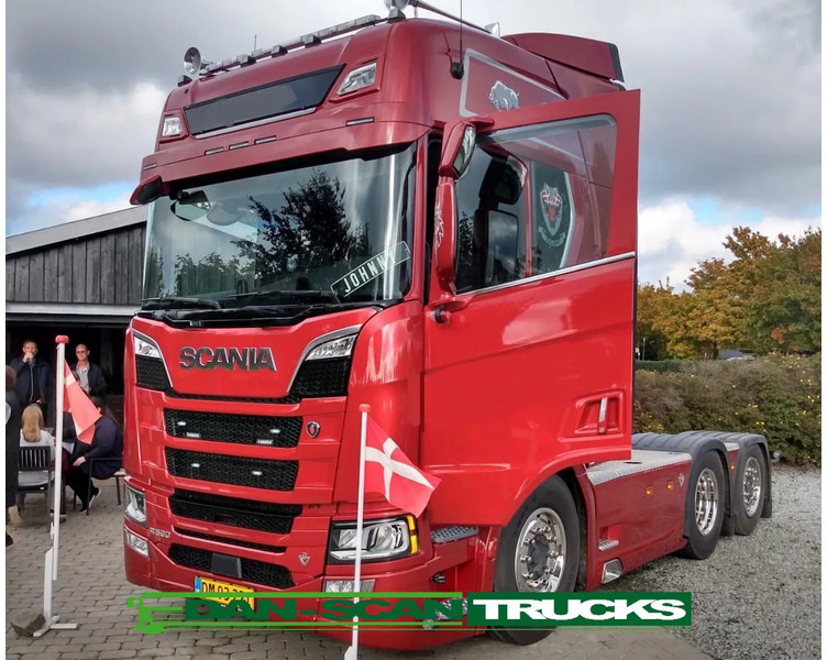 Scania R590 V8 NGS Rear steering 6x2*4. Air / Air suspension. Hydr. system - Tractor unit: picture 1 Scania R590 V8 NGS Rear steering 6x2*4. Air / Air suspension. Hydr. system - Tractor unit: picture 1