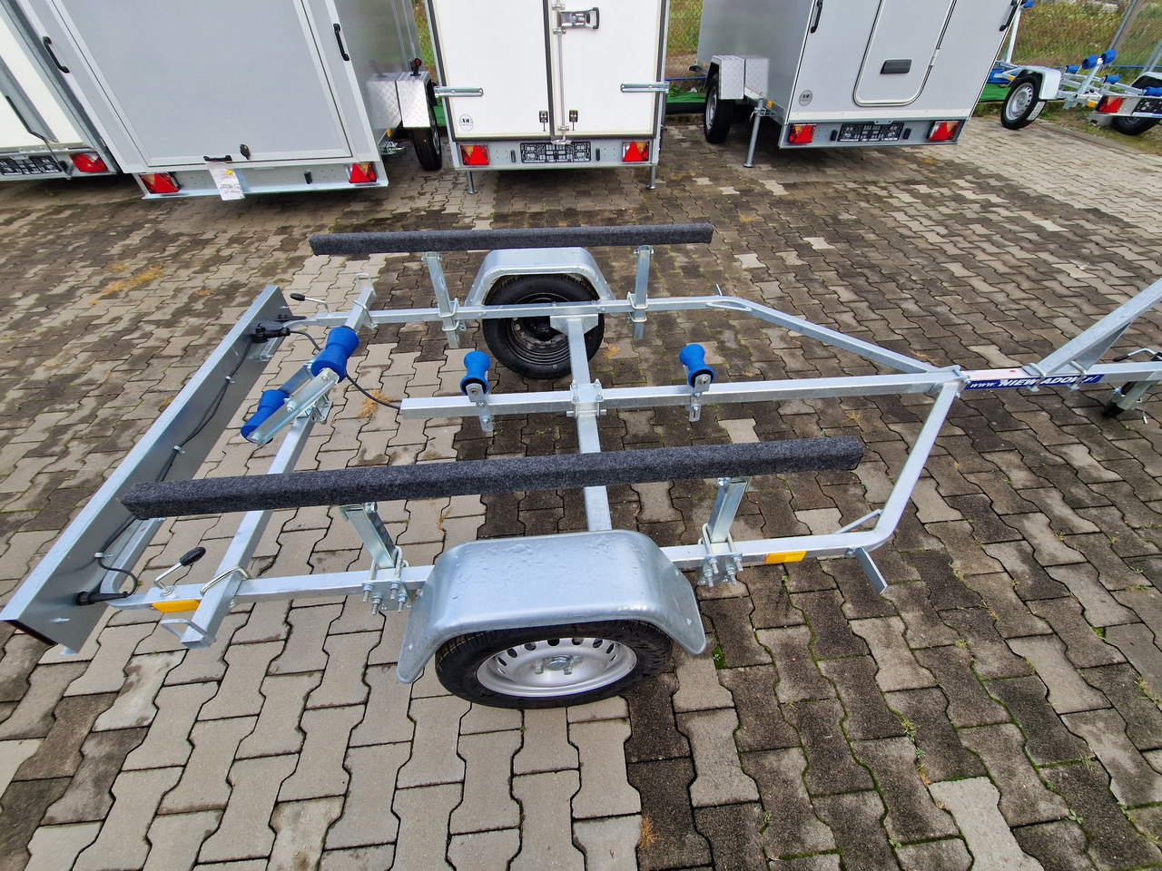 Nowa Przyczepa 2025 Podłodziowa ponton łódź Niewiadów P400 P415 do 6m - Autotransporter trailer: picture 3 Nowa Przyczepa 2025 Podłodziowa ponton łódź Niewiadów P400 P415 do 6m - Autotransporter trailer: picture 3