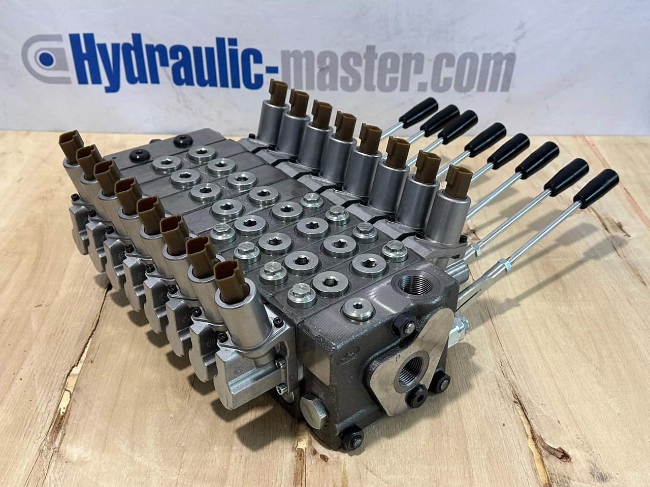 Set Radio Remote Scanreco RC 400 with Valve Palfinger Hiab Cranab Loglift - Forestry trailer: picture 2 Set Radio Remote Scanreco RC 400 with Valve Palfinger Hiab Cranab Loglift - Forestry trailer: picture 2