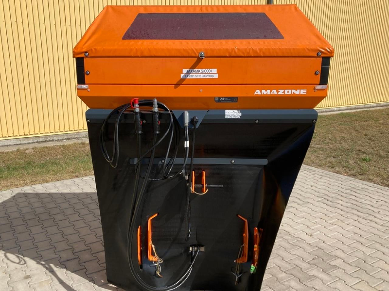 Amazone E+S 01 - Sand/ Salt spreader: picture 4 Amazone E+S 01 - Sand/ Salt spreader: picture 4