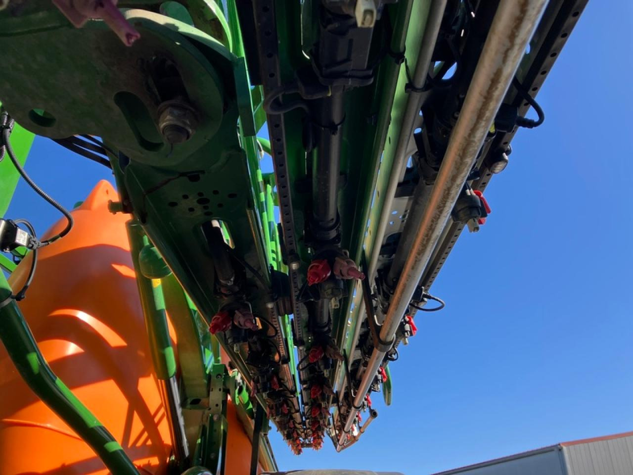 Trailed sprayer Amazone UX 6201 SUPER: picture 6