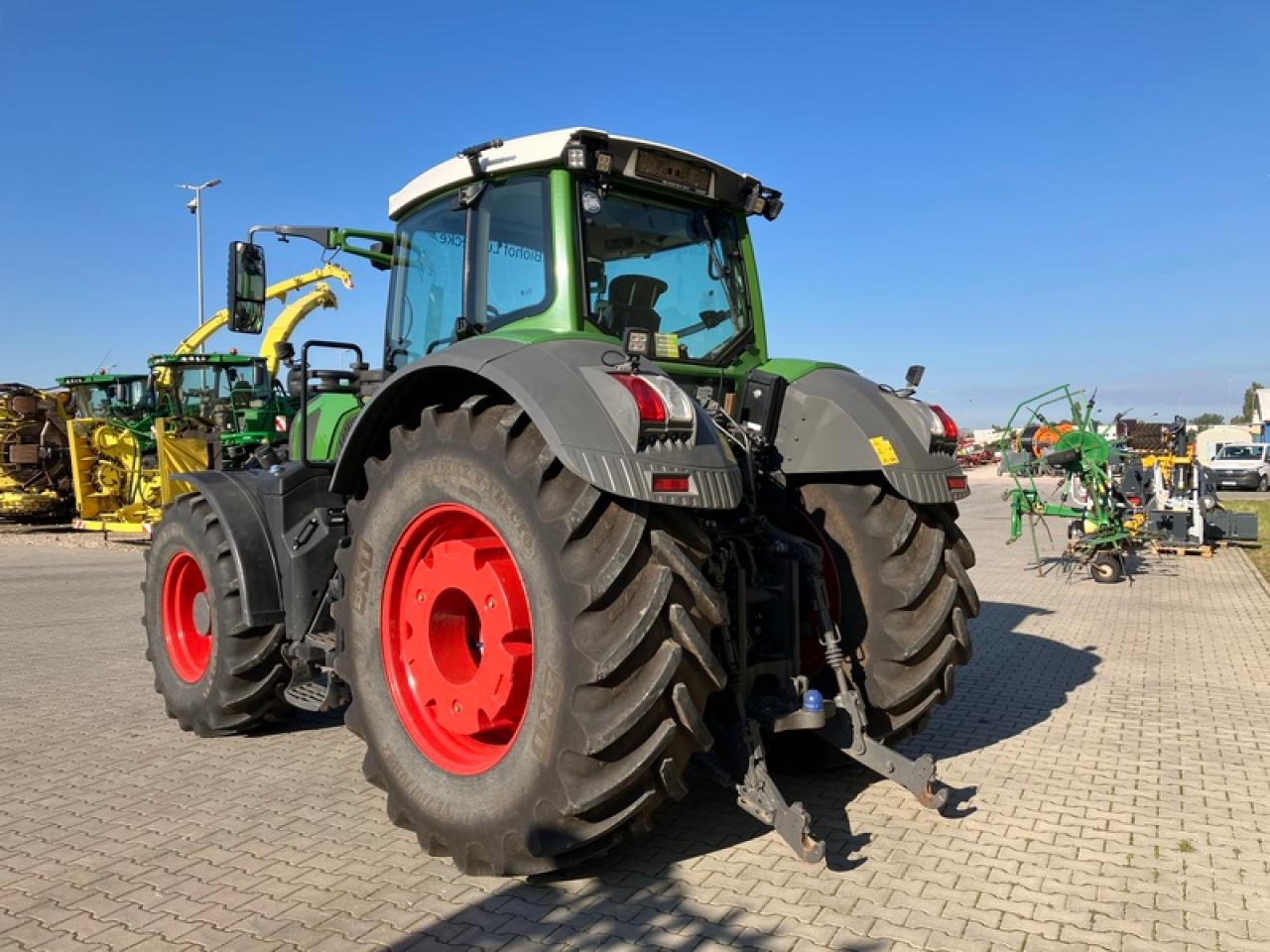 Fendt VARIO 828 S4 // RTK // VARIO GRIP - Farm tractor: picture 3 Fendt VARIO 828 S4 // RTK // VARIO GRIP - Farm tractor: picture 3