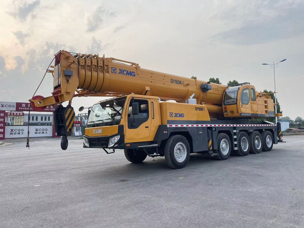XCMG QY90K QY100K-II 90T 100T 90ton 100ton 80 70 50 - Mobile crane: picture 2 XCMG QY90K QY100K-II 90T 100T 90ton 100ton 80 70 50 - Mobile crane: picture 2