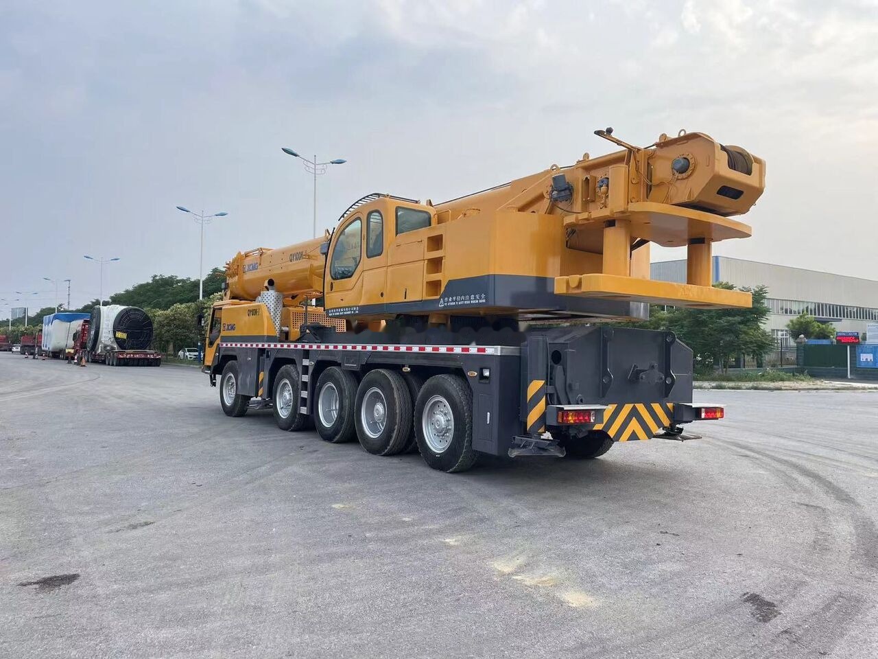 XCMG QY90K QY100K-II 90T 100T 90ton 100ton 80 70 50 - Mobile crane: picture 3 XCMG QY90K QY100K-II 90T 100T 90ton 100ton 80 70 50 - Mobile crane: picture 3