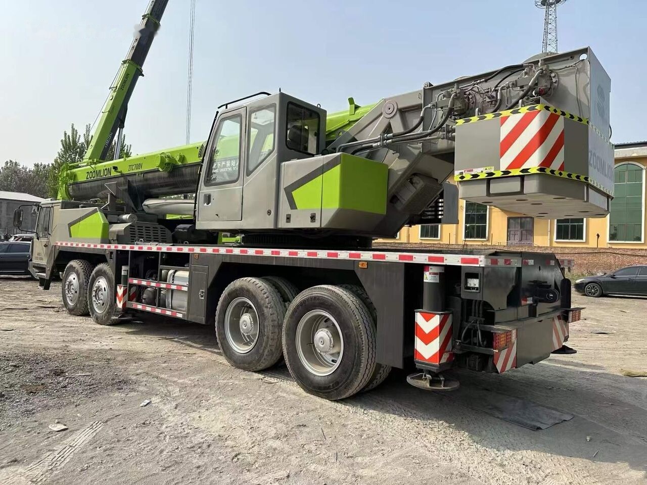 Zoomlion Used 70 Ton Zoomlion Mobile Truck Crane Chinese Brand Model ZTC7 - Mobile crane: picture 4 Zoomlion Used 70 Ton Zoomlion Mobile Truck Crane Chinese Brand Model ZTC7 - Mobile crane: picture 4