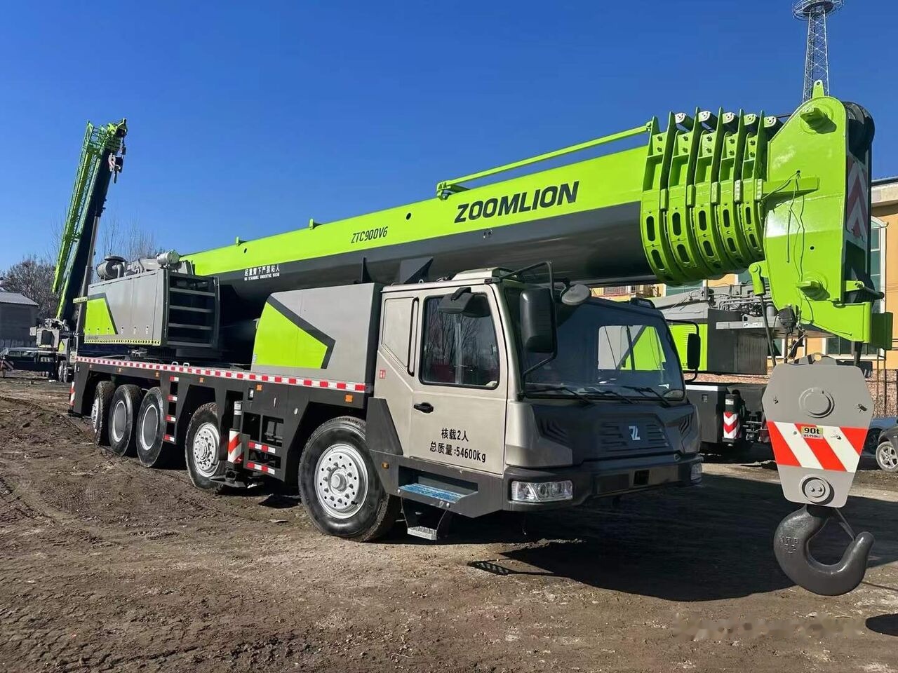 Zoomlion ZTC900V 90T 90ton 80ton 100ton - Mobile crane: picture 1 Zoomlion ZTC900V 90T 90ton 80ton 100ton - Mobile crane: picture 1