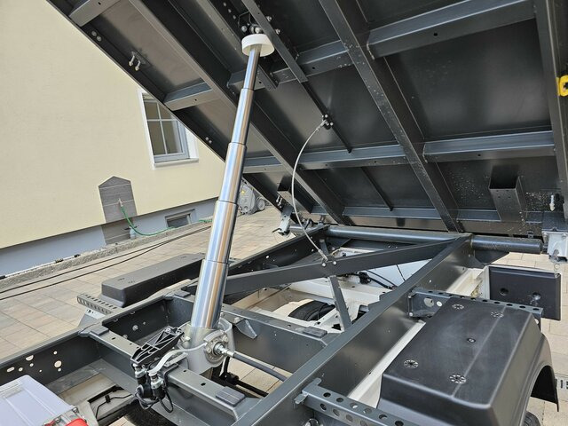 New Truck MAN TGE 3.140 Dreiseitenkipper Facelift sofort!: picture 26