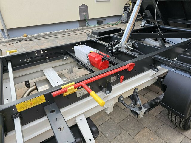 New Truck MAN TGE 3.140 Dreiseitenkipper Facelift sofort!: picture 27
