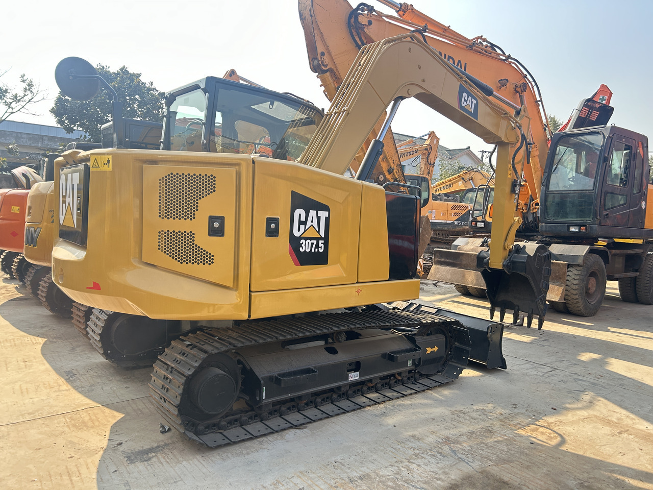 CAT 307.5 Excavator - Mini excavator: picture 3 CAT 307.5 Excavator - Mini excavator: picture 3