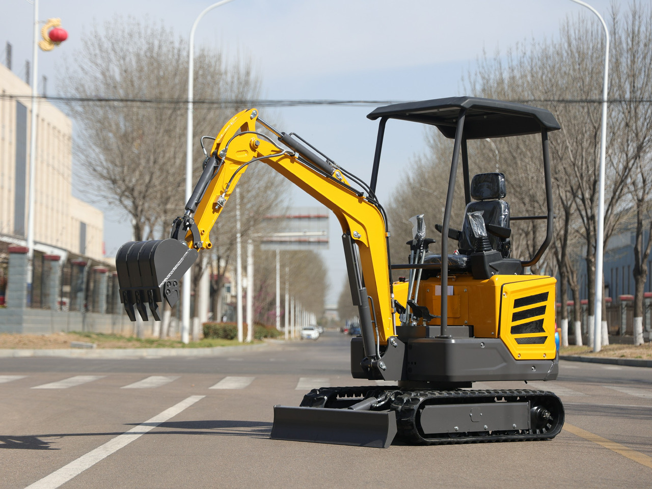 CHINA Mini digger 1.5 ton excavator - Mini excavator: picture 3 CHINA Mini digger 1.5 ton excavator - Mini excavator: picture 3