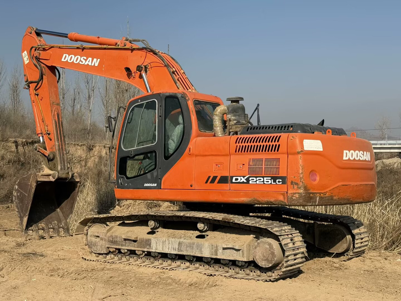 DOOSAN Doosan DX225LC Crawler excavator - Crawler excavator: picture 4 DOOSAN Doosan DX225LC Crawler excavator - Crawler excavator: picture 4