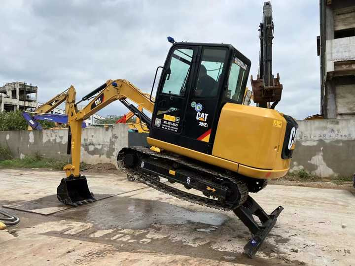 Good condition high quality original design second hand excavator CAT306E2 cat 305.5 hydraulic crawler digger for sale - Crawler excavator: picture 5 Good condition high quality original design second hand excavator CAT306E2 cat 305.5 hydraulic crawler digger for sale - Crawler excavator: picture 5