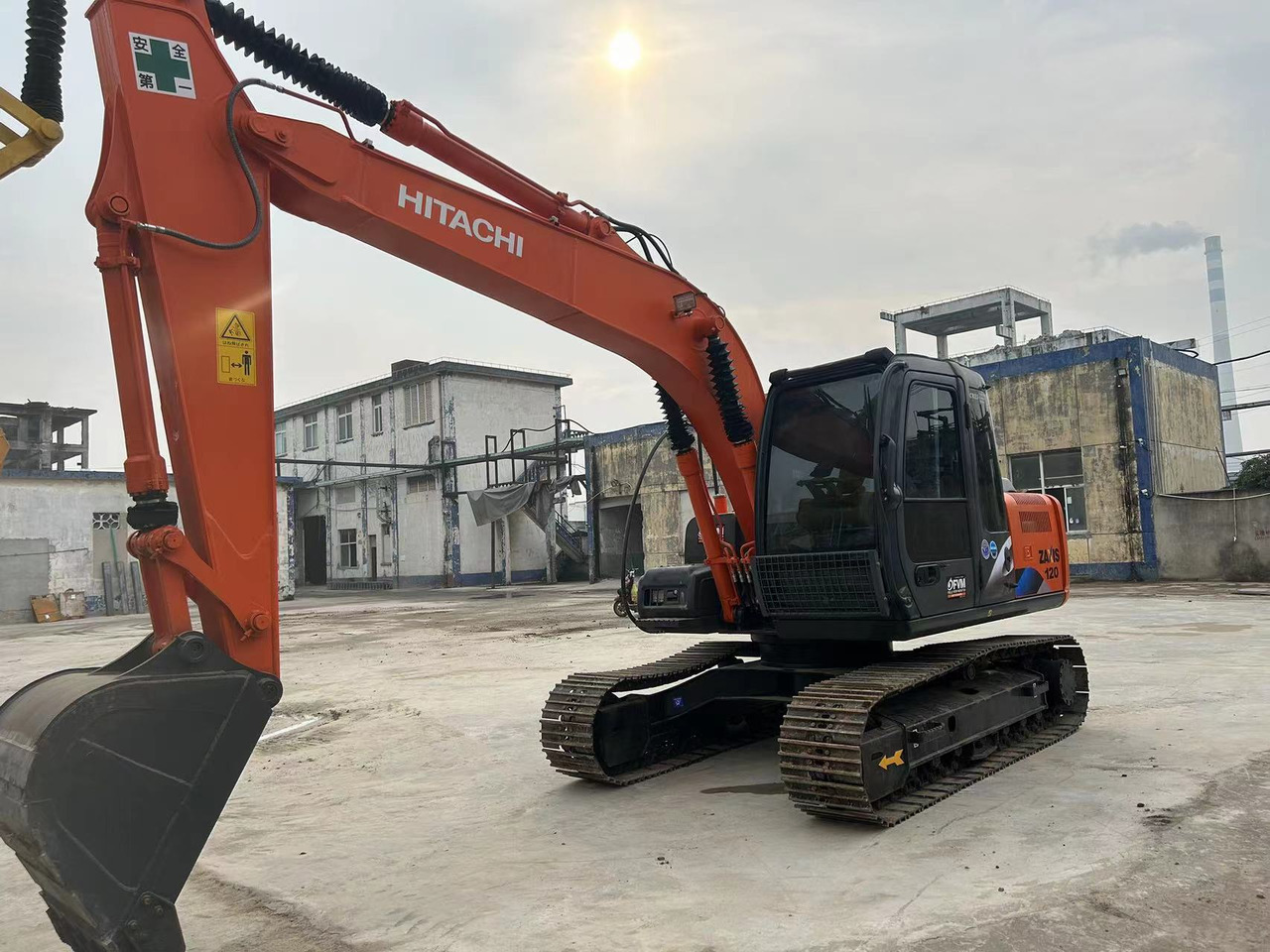 Hitachi ZX120-6 Excavator - Crawler excavator: picture 1 Hitachi ZX120-6 Excavator - Crawler excavator: picture 1