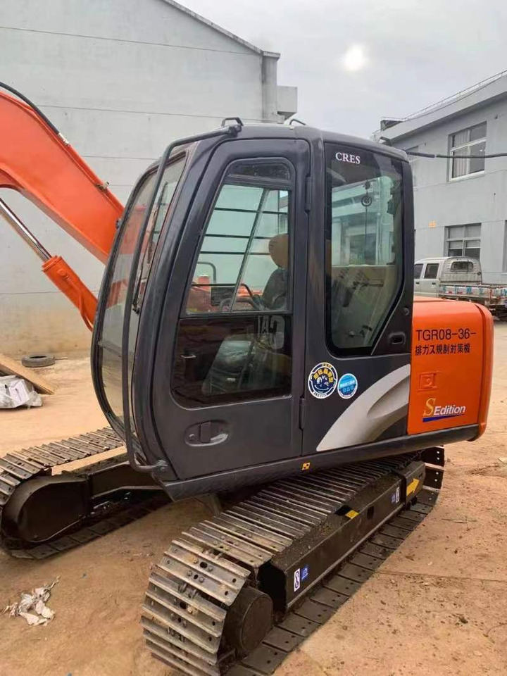 Hitachi ZX70 Excavator - Crawler excavator: picture 1 Hitachi ZX70 Excavator - Crawler excavator: picture 1