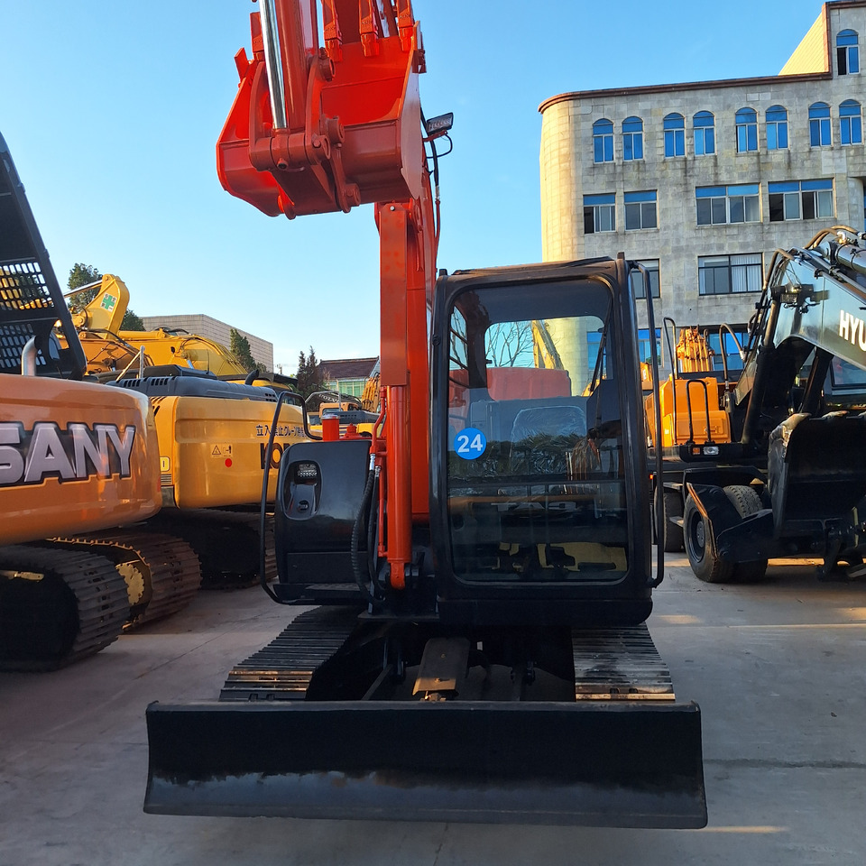 Hitachi ZX70 Excavator on lease Hitachi ZX70 Excavator: picture 6