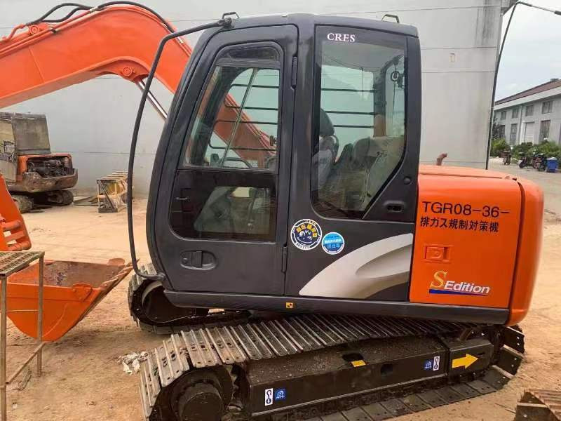 Hitachi ZX70 Excavator - Crawler excavator: picture 1 Hitachi ZX70 Excavator - Crawler excavator: picture 1