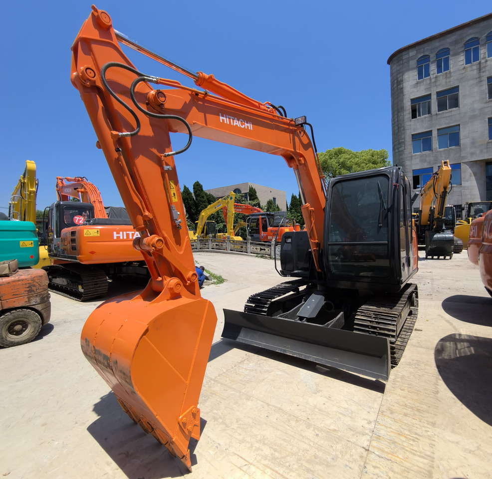 Hitachi ZX70 Excavator - Mini excavator: picture 2 Hitachi ZX70 Excavator - Mini excavator: picture 2