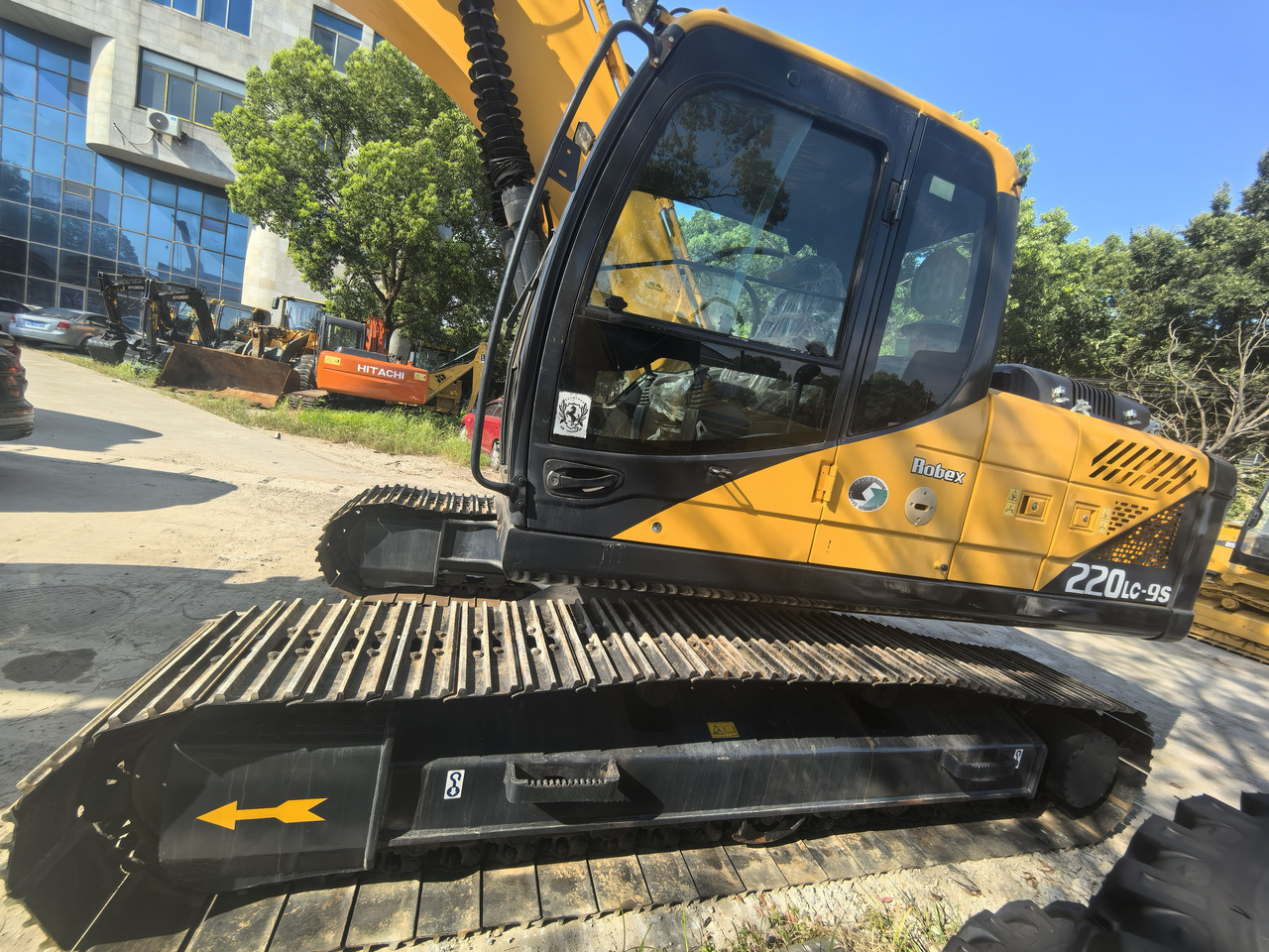 Hyundai 220lc-9s excavator - Wheel excavator: picture 2 Hyundai 220lc-9s excavator - Wheel excavator: picture 2