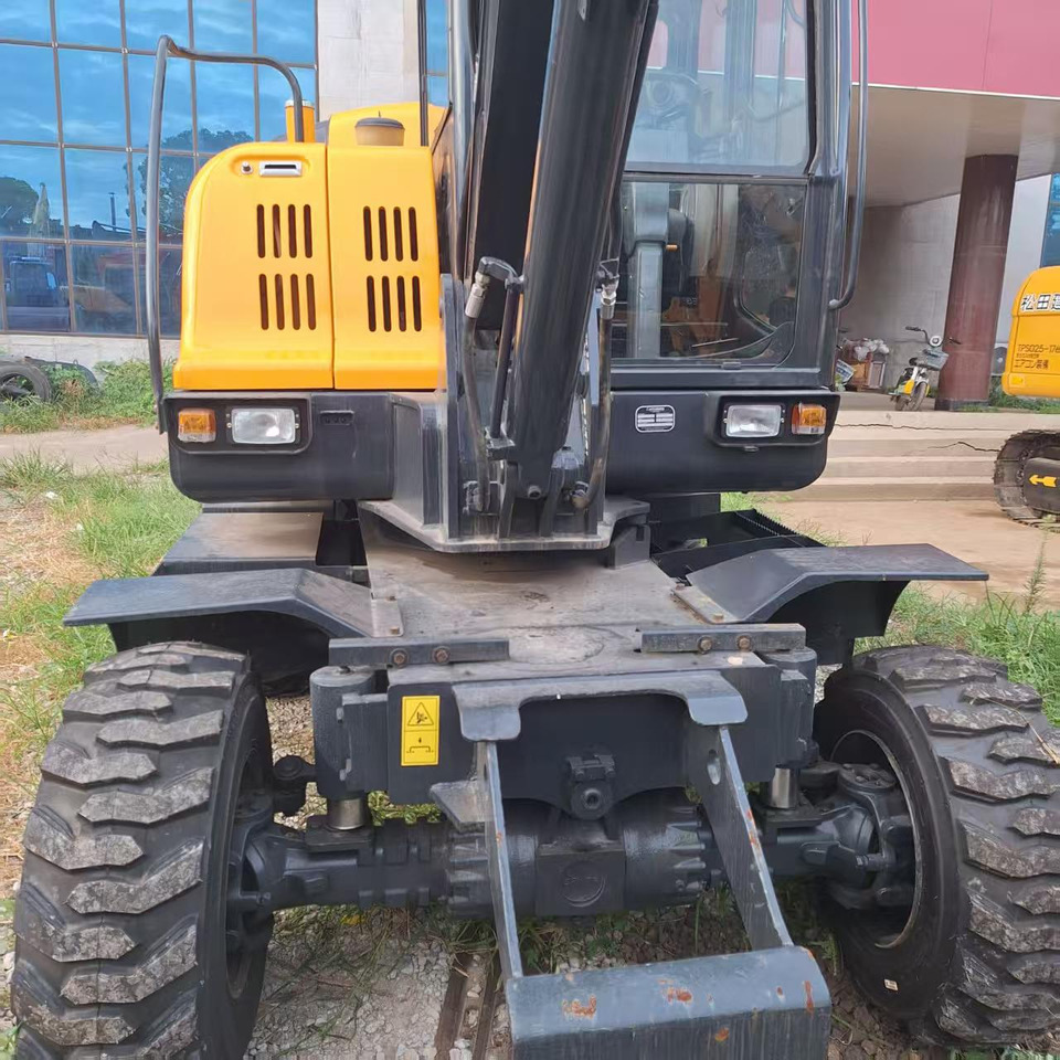 Hyundai HW60  excavator on lease Hyundai HW60  excavator: picture 6