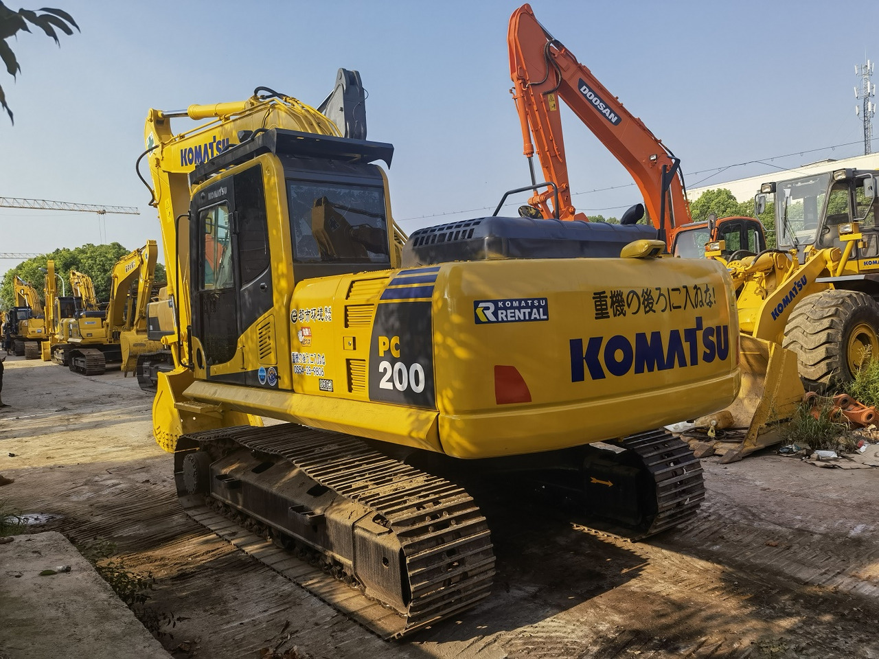 Komatsu PC200-8 Excavator - Crawler excavator: picture 3 Komatsu PC200-8 Excavator - Crawler excavator: picture 3