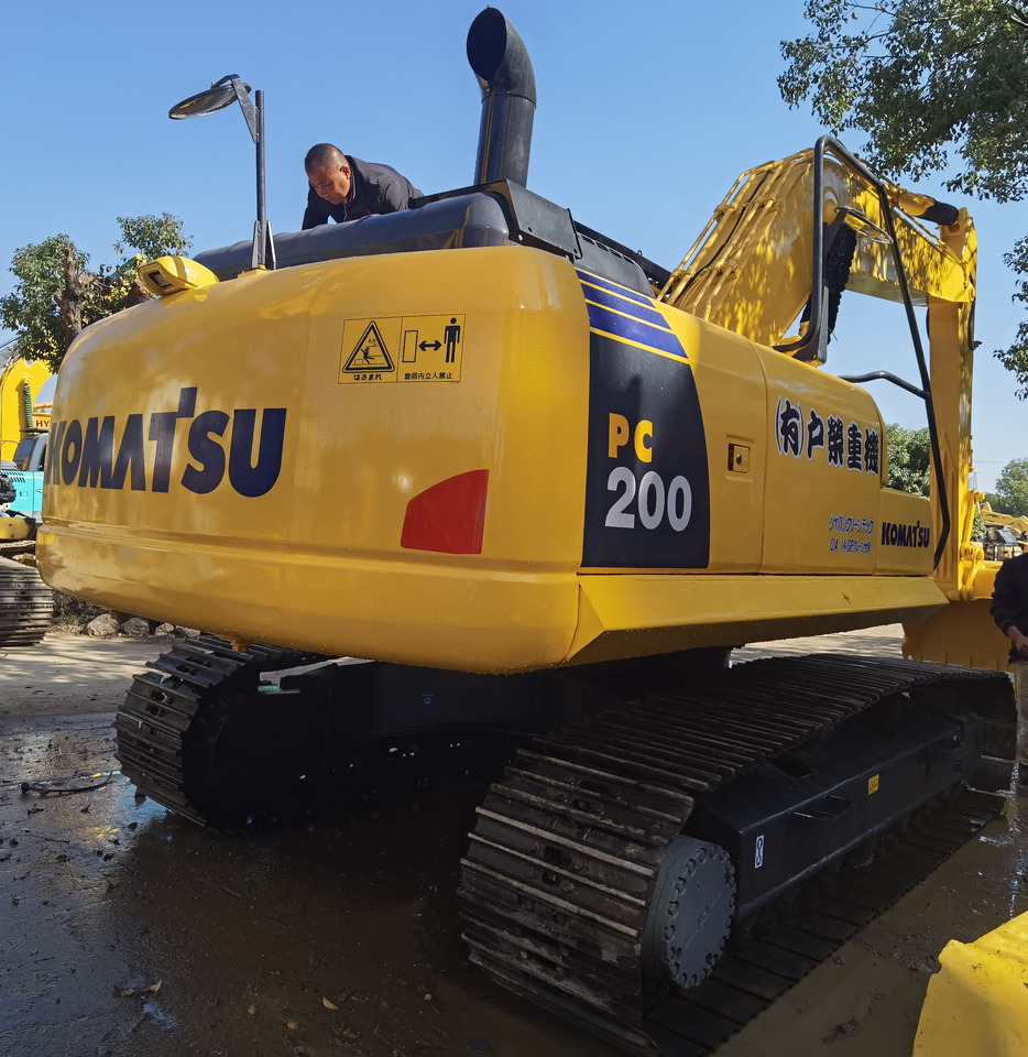 Komatsu PC200-8 Excavator - Crawler excavator: picture 3 Komatsu PC200-8 Excavator - Crawler excavator: picture 3