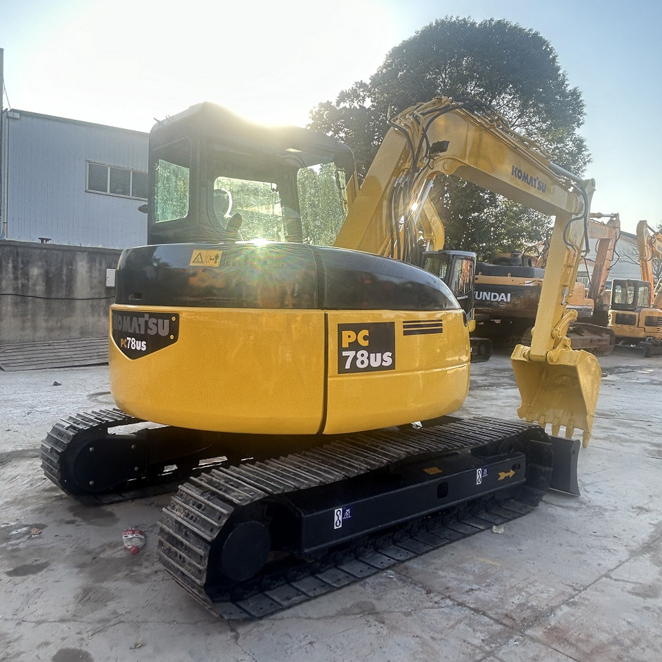 Komatsu PC78US Excavator - Excavator: picture 2 Komatsu PC78US Excavator - Excavator: picture 2