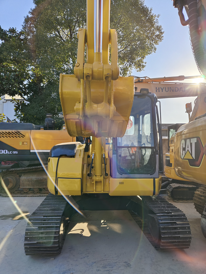Komatsu PC78US Excavator - Excavator: picture 2 Komatsu PC78US Excavator - Excavator: picture 2