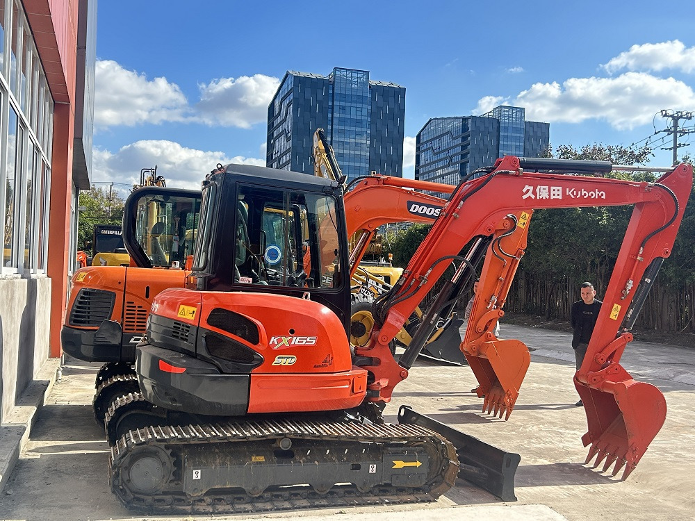 Kubota KX165 excavator - Mini excavator: picture 2 Kubota KX165 excavator - Mini excavator: picture 2