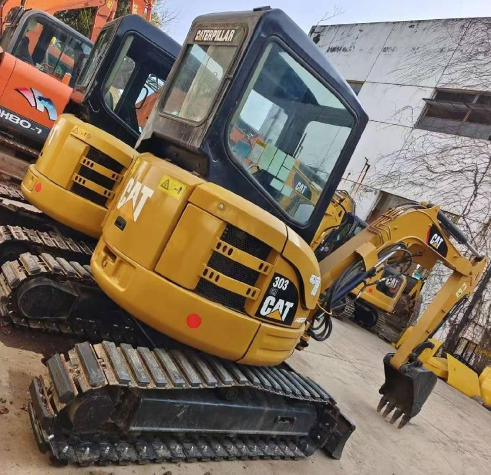 CAT 303 CR - Mini excavator: picture 3 CAT 303 CR - Mini excavator: picture 3