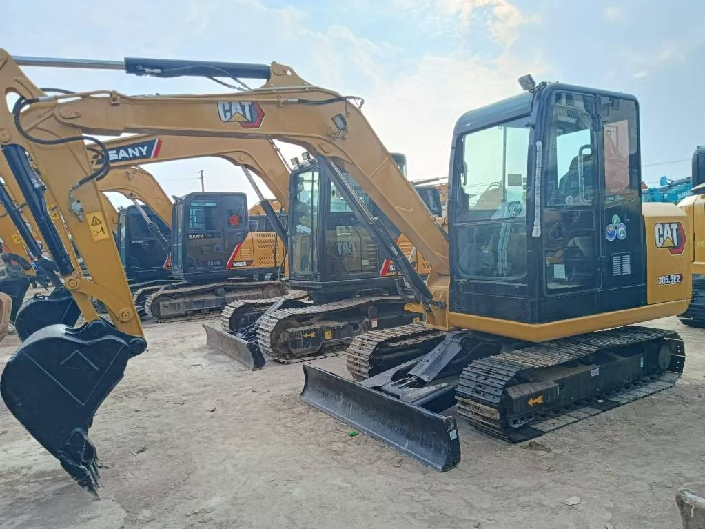 CAT 305.5 - Mini excavator: picture 1 CAT 305.5 - Mini excavator: picture 1