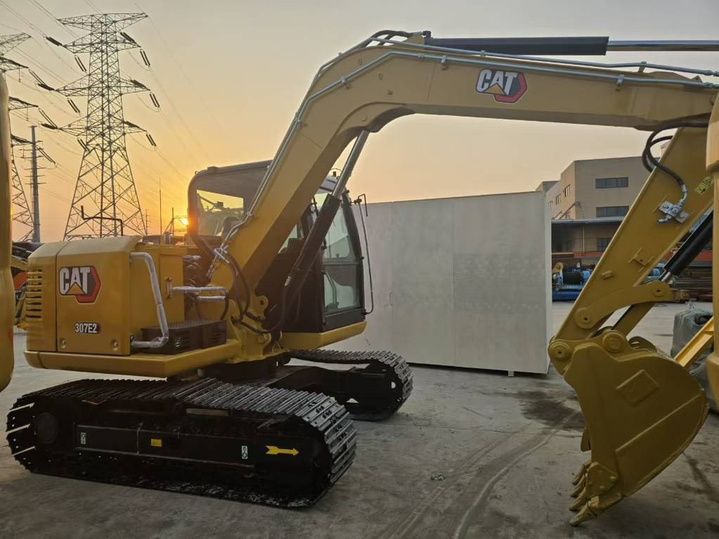 CAT 307 B - Mini excavator: picture 1 CAT 307 B - Mini excavator: picture 1