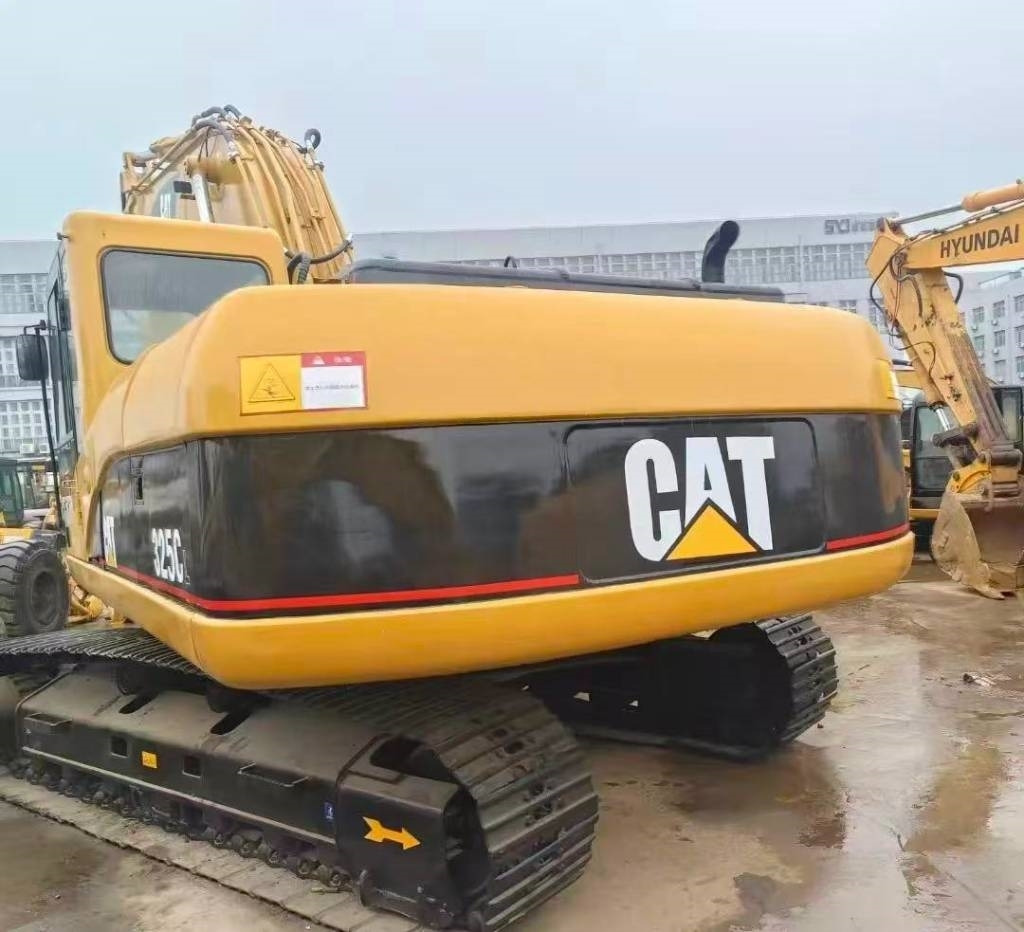 CAT 325 C  - Crawler excavator: picture 3 CAT 325 C  - Crawler excavator: picture 3